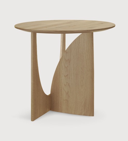 Geometric_side_table_varnished_solid_oak_50537_Ethnicraft