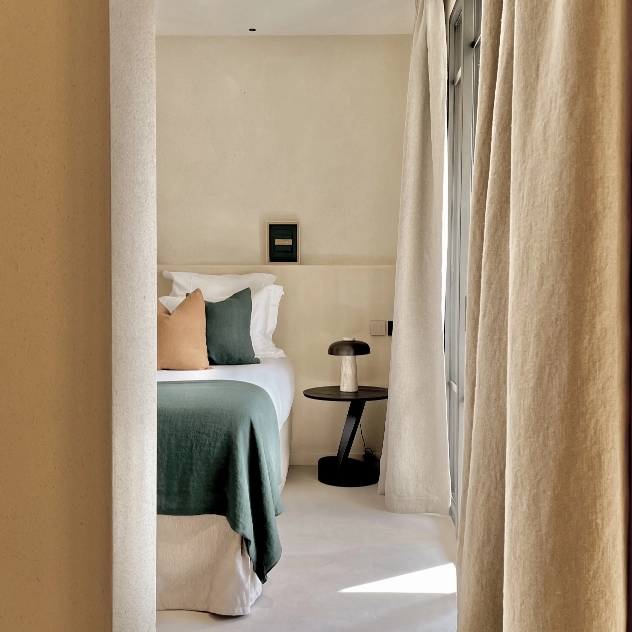 Oblic_side_table_cases_Ethnicraft