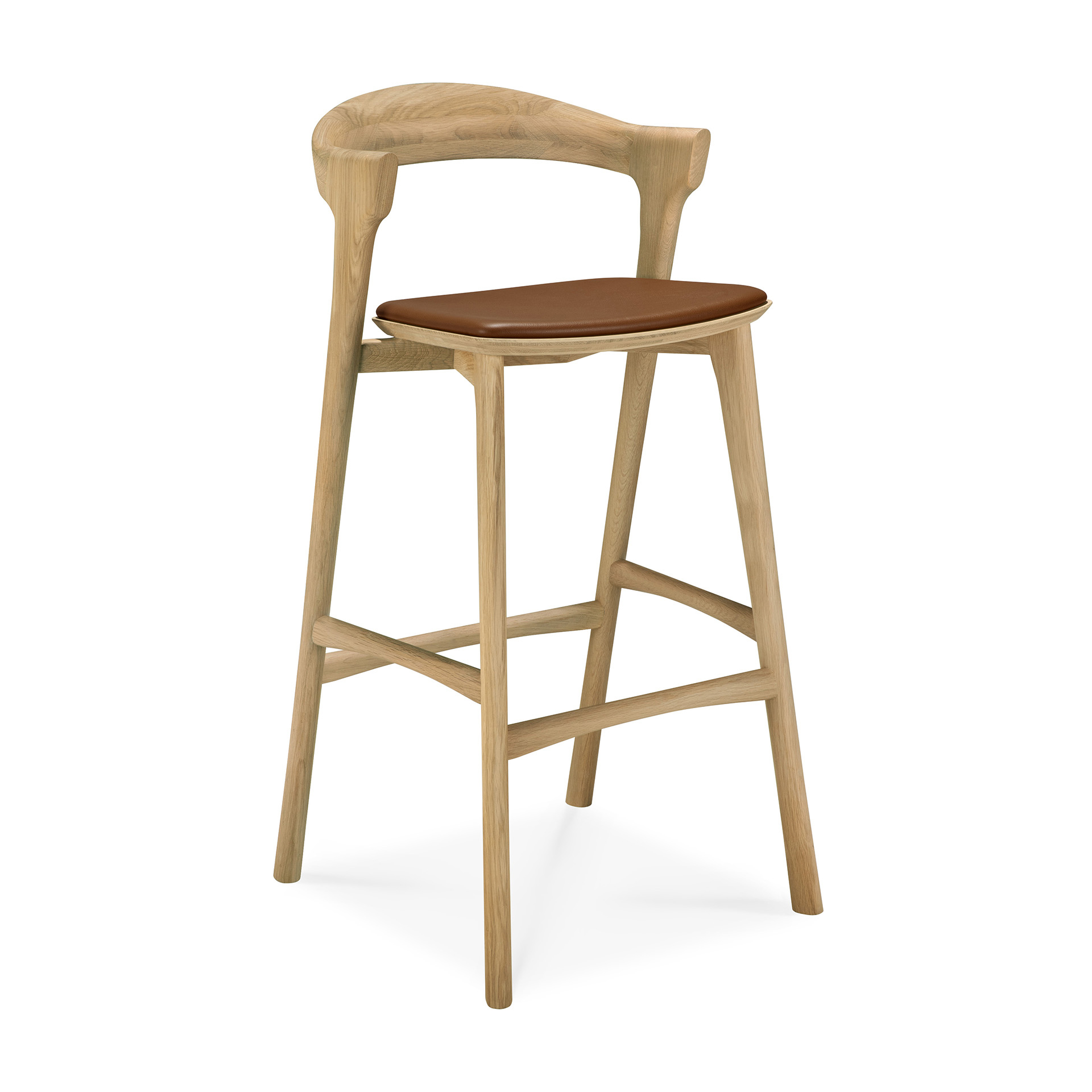 Bok_bar_stool_varnished_oak_Cognac_leather_Ethnicraft_51563